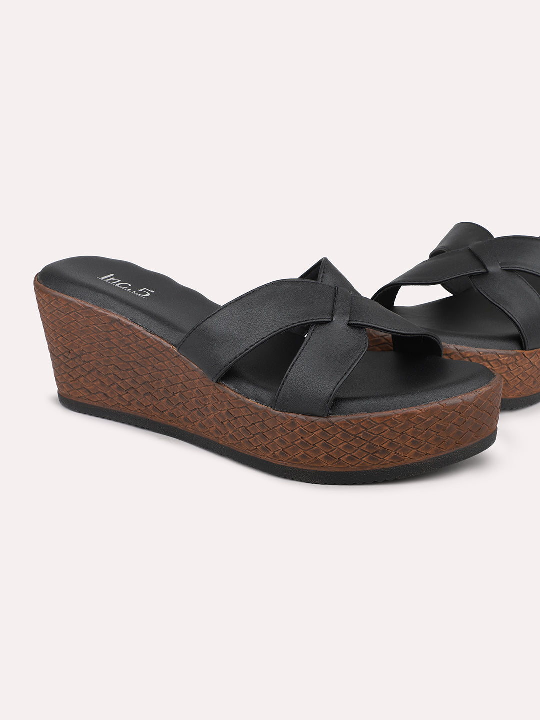 Minimalist Women Black Solid Wedge Heels