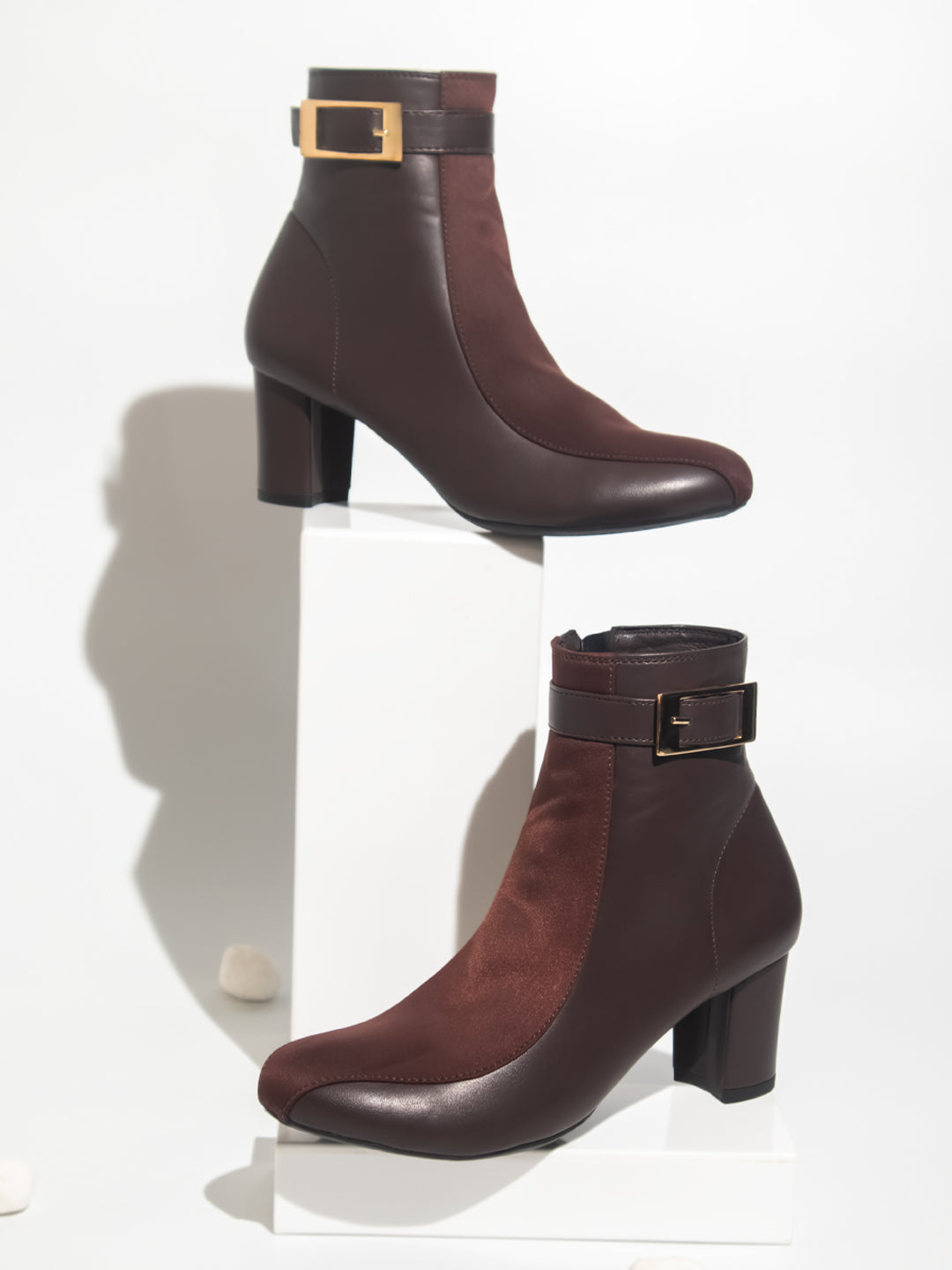 Minimalist Women Brown Solid Heeled Boots