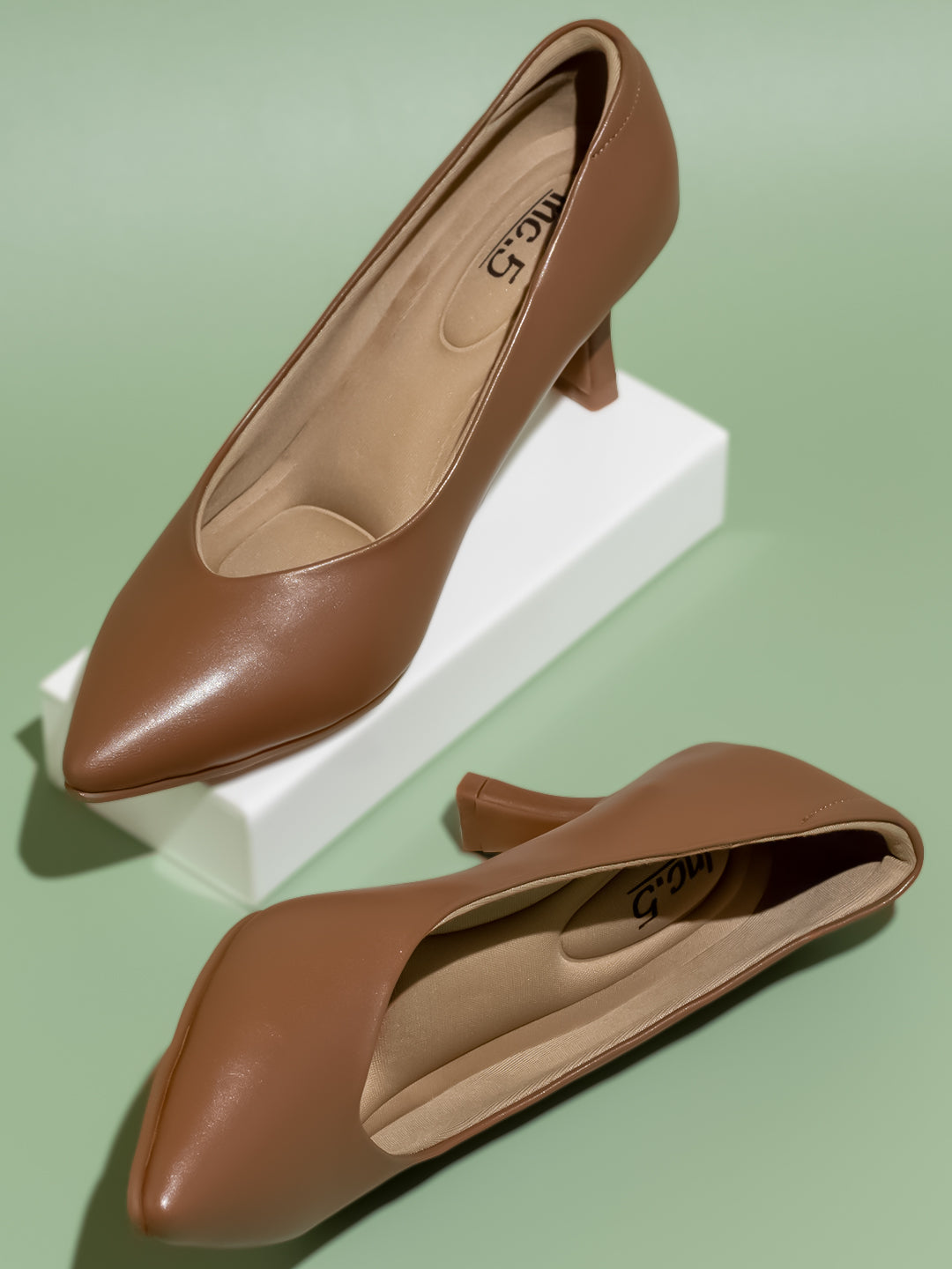 Minimalist Women Chikoo Pointed-Toe Slim Heel Pumps
