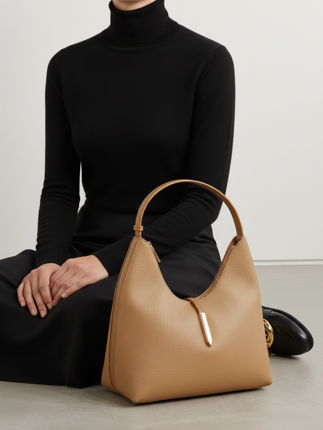 Minimalist Womens Beige Shoulder Bag With Zip Lock Casual
