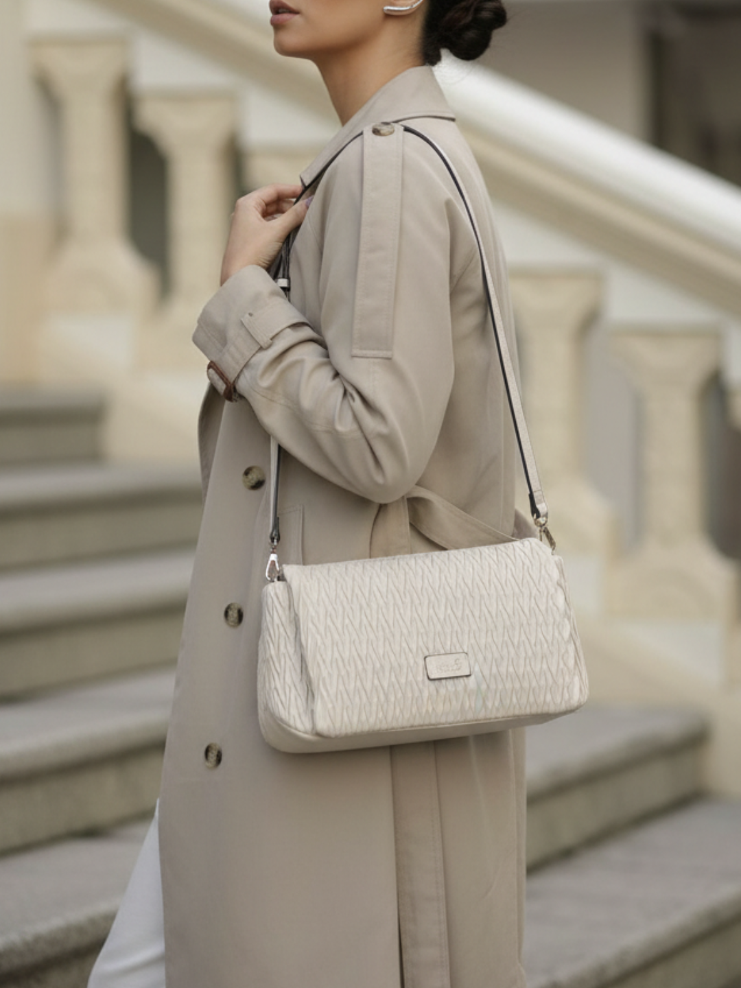 Minimalist Womens Beige Shoulder Bag With Magnet Button Lock For Party