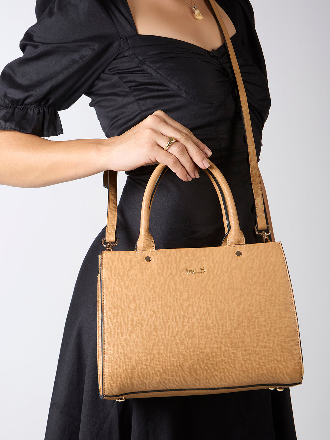 Minimalist Womens Beige Shoulder Bag With Zip Lock For Casual Use